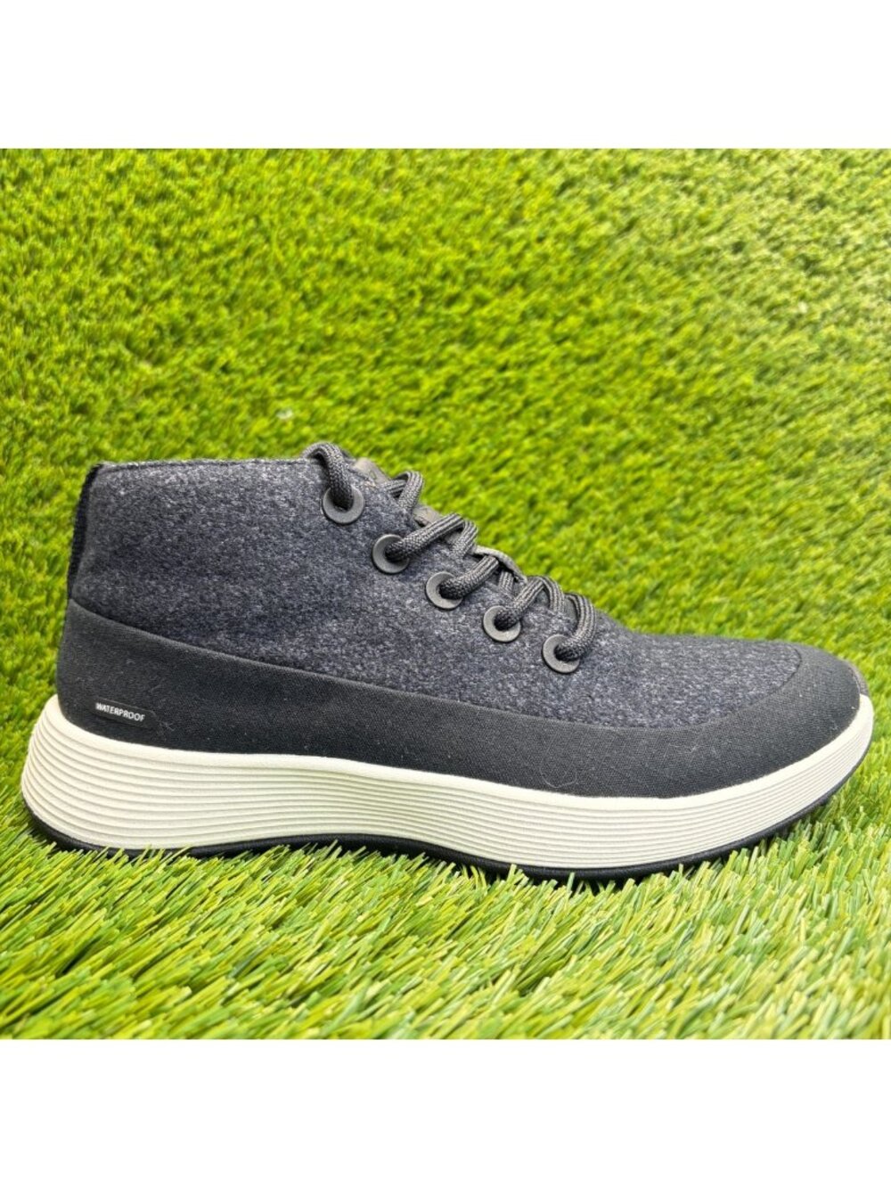 Allbirds Wool Runner NZ Mid Waterproof Womens 8 Black Athletic Shoes Sneakers
